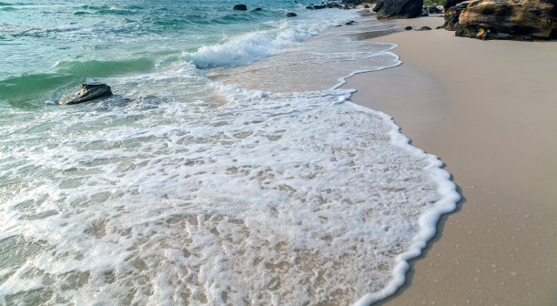 岩石海岸图片下载