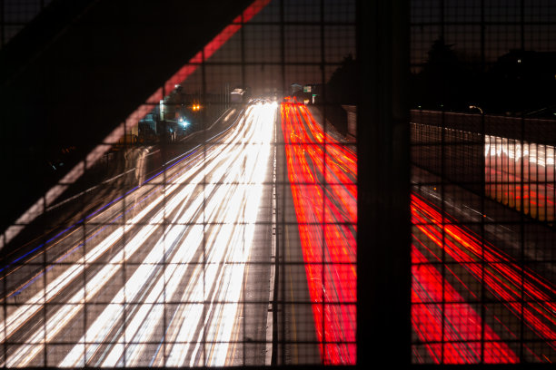 高速公路的高峰时间图片下载