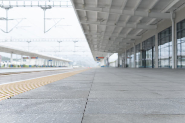 高铁站站台图片下载