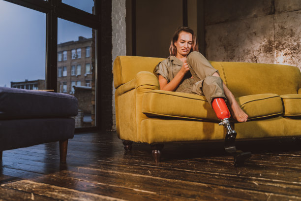 漂亮的女人，假肢图片下载