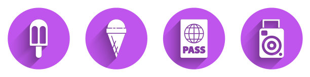 把冰淇淋放在华夫蛋筒护照里图片下载