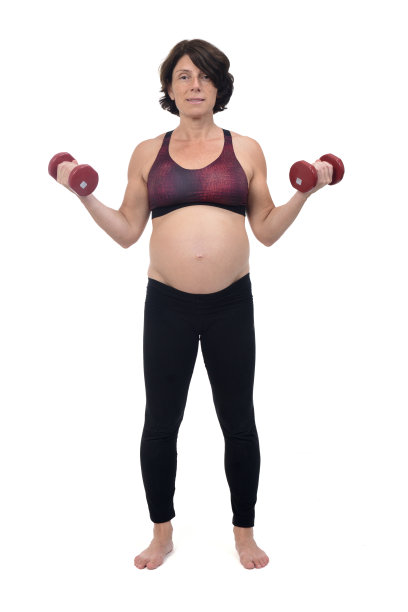 孕妇在白色背景下做运动，图片下载