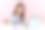 疲倦困倦的女人打哈欠闭着嘴用手，工作在笔记本电脑上坐在家里办公室，戴着眼罩图片下载
