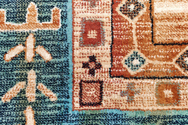 优雅的手工地毯，装饰着五颜六色的图案图片下载