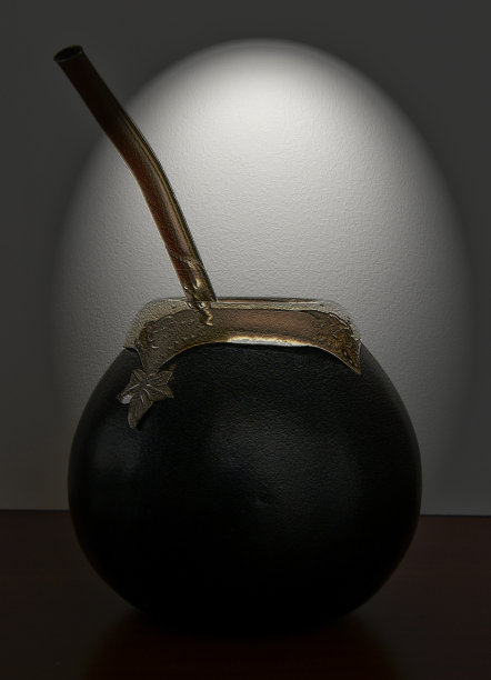 灯泡为伴侣图片下载