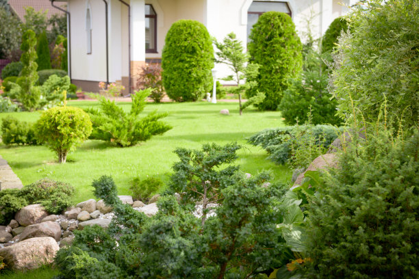 美丽的乡村别墅和花园图片下载