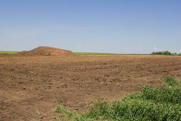 旧风力发电机场地图片下载
