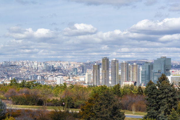 首都安卡拉在阳光明媚的冬天图片下载