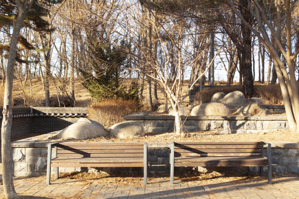 板凳上图片下载