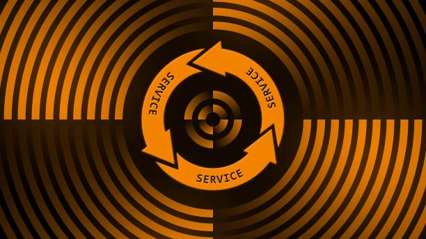 圆形线中心更新标志上的服务字母。黑色背景上橙色的图形元素。软件更新计算机程序图片下载