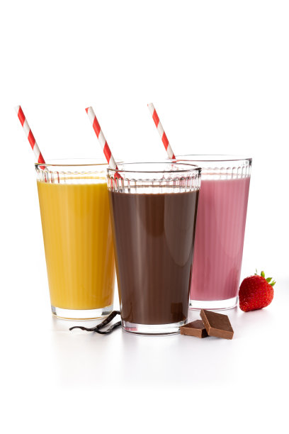 巧克力、草莓和香草奶昔图片下载
