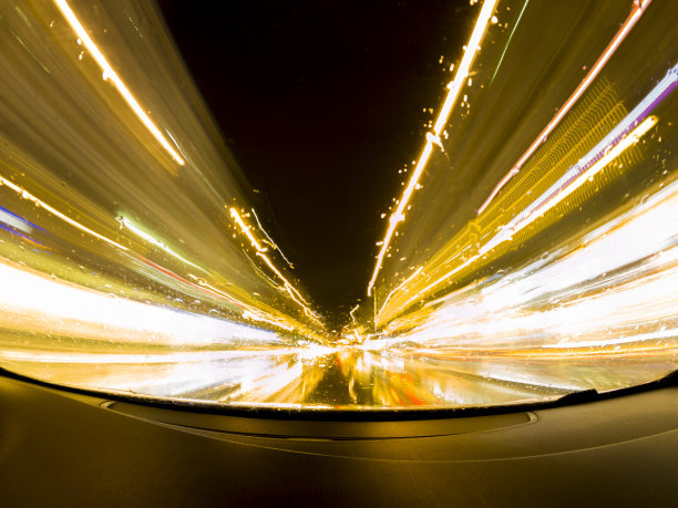 观点汽车驾驶图片下载