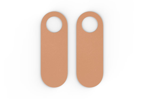 牛皮纸门悬挂模型模板上孤立的白色背景，3d插图图片下载