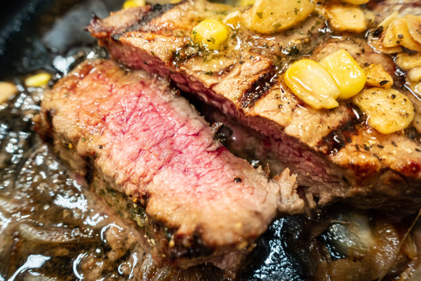 一幅美味牛排的图片图片下载