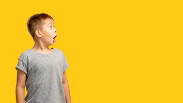 惊诧少年广告背景惊诧少年图片下载