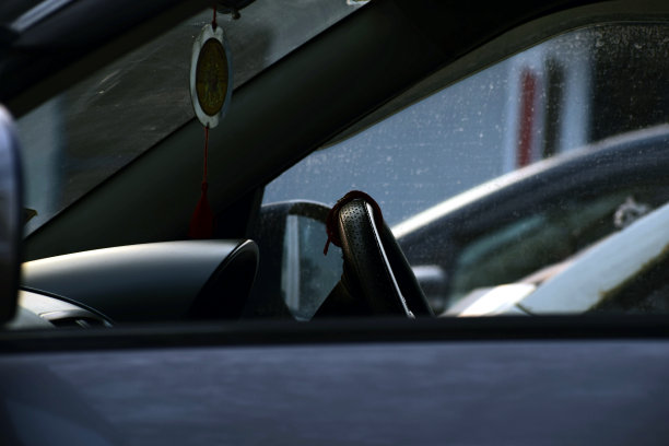 漂亮的汽车内饰图片。选择性关注学科图片下载