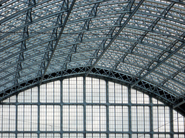 圣潘克拉斯的玻璃拱顶图片下载