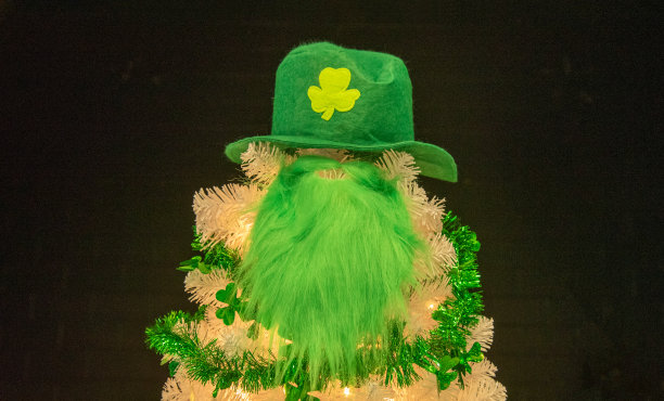 圣帕特里克节圣诞树图片下载