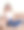 年轻女人坐在家里的沙发上图片下载