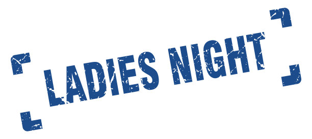 女士们晚上邮票广场的垃圾标志被隔离了图片下载