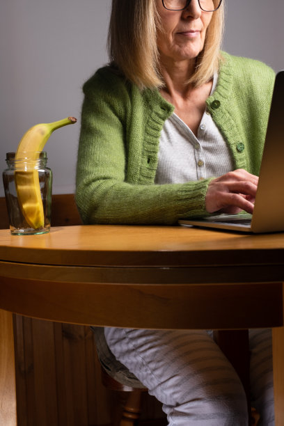 在家工作图片下载