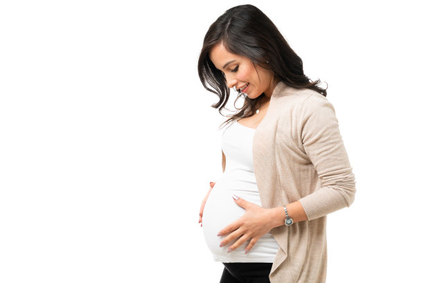 一个期待着孩子的白人女人，感觉很幸福图片下载