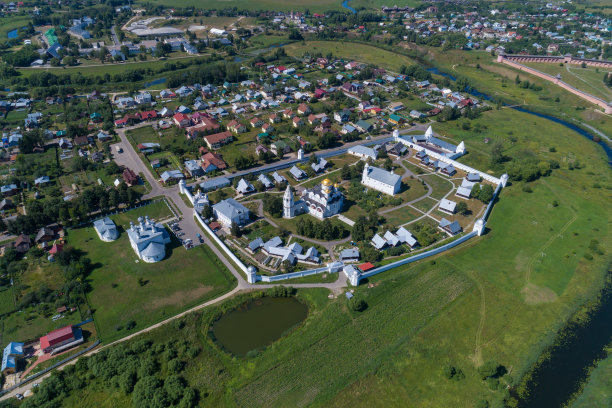 苏兹达尔的波克罗夫斯基修道院全景图图片下载