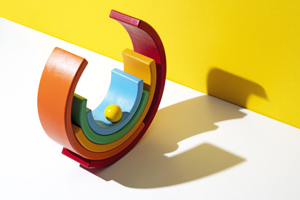 五彩缤纷的彩虹玩具图片下载