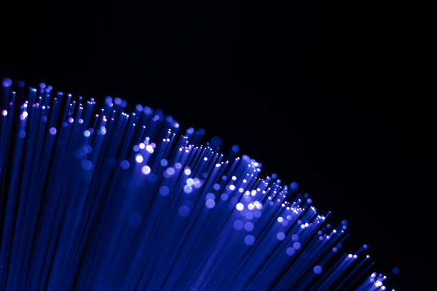 带有聚焦点的弧形蓝色光纤灯图片下载