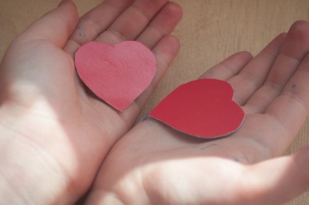 帮助贫困儿童，儿童慈善事业，社会问题，赠送不必要的，志愿，捐赠，第二生命的东西图片下载