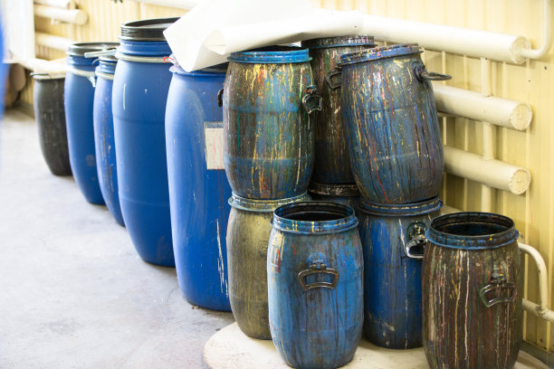 油漆塑料桶图片下载