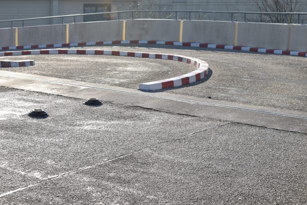 停车场入口车道图片下载