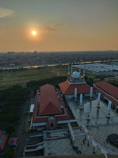 塔上的日落图片下载