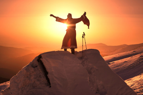 下雪的圣诞老人的房子图片下载