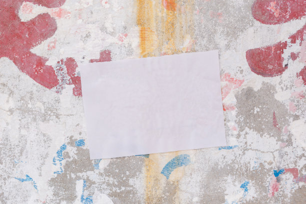 垃圾墙上的空海报图片下载