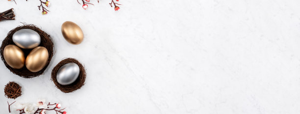 金、银复活节彩蛋白梅窝设计理念。图片下载