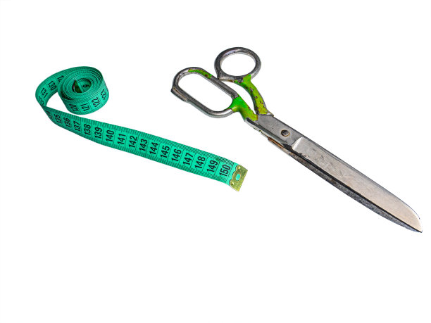 裁缝手工具为裁剪剪刀和厘米。图片下载