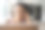 专注的少女在家学习素材图片