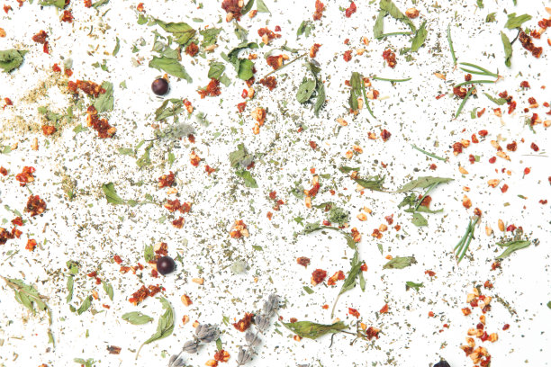 白色的干香草。散装草药，零浪费和环保的生活方式，草药的概念。图片下载