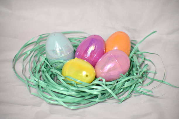 彩色蜡笔塑料复活节彩蛋图片下载