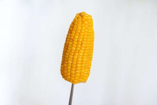 煮玉米棒子图片下载