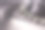 优雅的项链与钻石灰色背景与复制空间图片下载