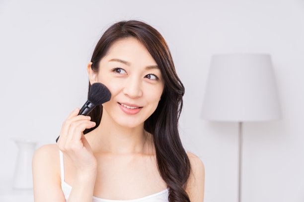 有吸引力的亚洲女人的美丽形象，刷，图片下载