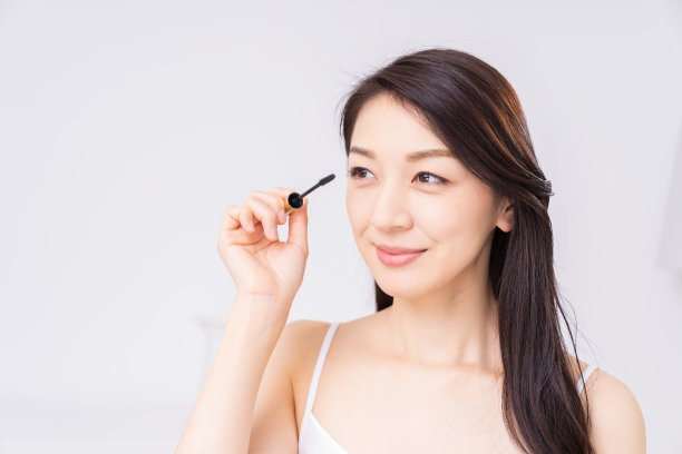 迷人的亚洲女性美丽形象，睫毛膏图片下载