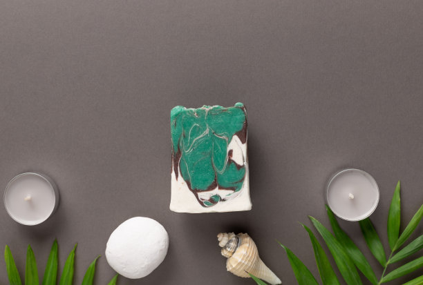 含精油的手工芳香香皂图片下载