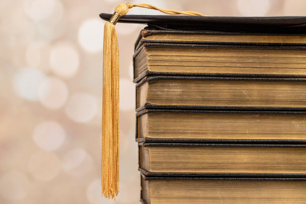 毕业典礼的帽子和流苏图片下载