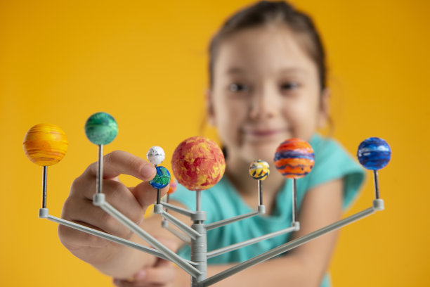 太阳系女孩图片下载