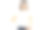 一名西班牙裔妇女展示她白色t恤上的图案图片下载