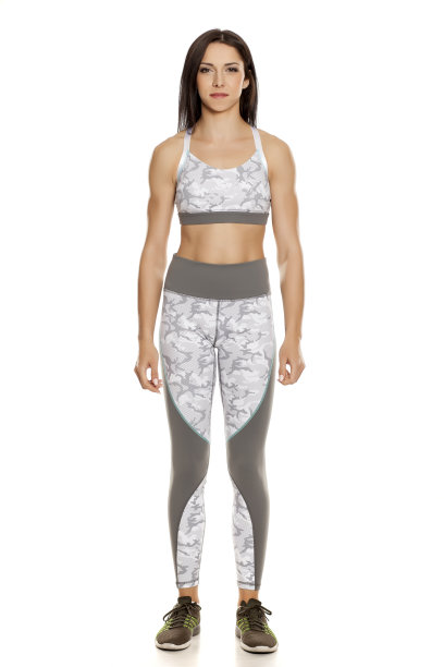 年轻貌美，肌肉发达图片下载