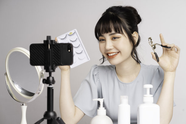 女性化妆导师图片下载
